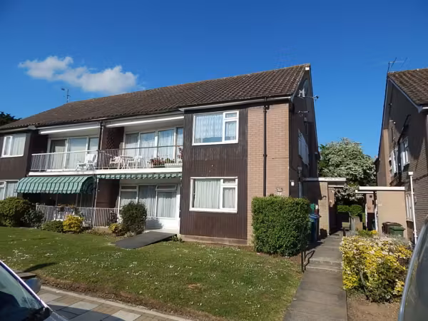 Dene Gardens, Stanmore HA7 4TD