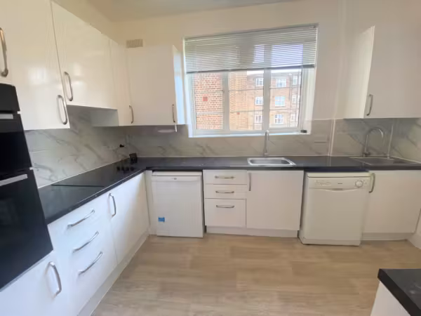 Windsor Court, Golders Green Road, NW11